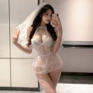 甜蜜嬌妻新娘透視露胸裸臀睡裙套裝